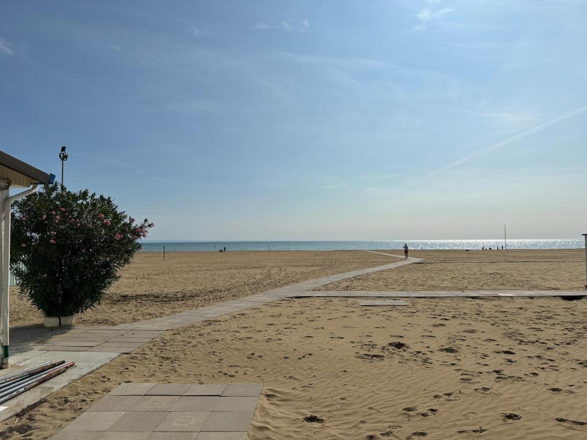 Beach Front Apartment Sabbiadoro 리그나노 사비아도로 외부 사진