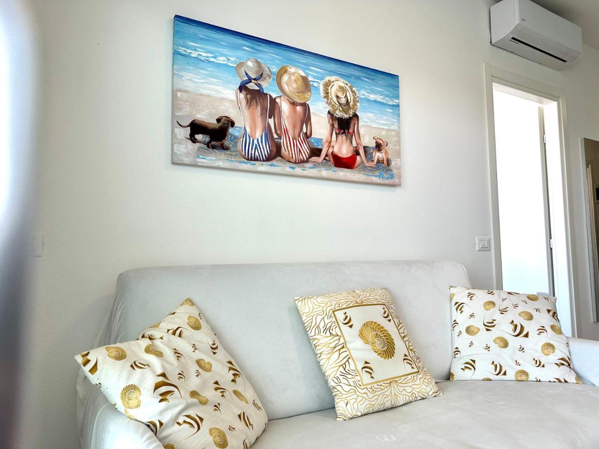 Beach Front Apartment Sabbiadoro 리그나노 사비아도로 외부 사진