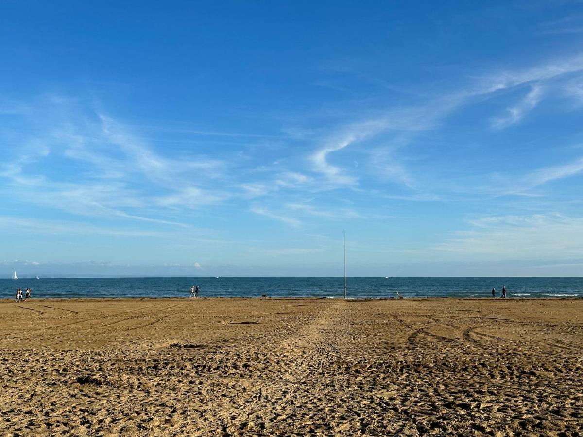 Beach Front Apartment Sabbiadoro 리그나노 사비아도로 외부 사진